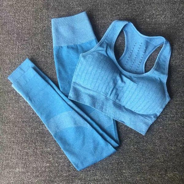 

fitness woman yoga wear set gym 2-piece bra seamless tights push-up pants exercise mat workout running sportswear outfit
