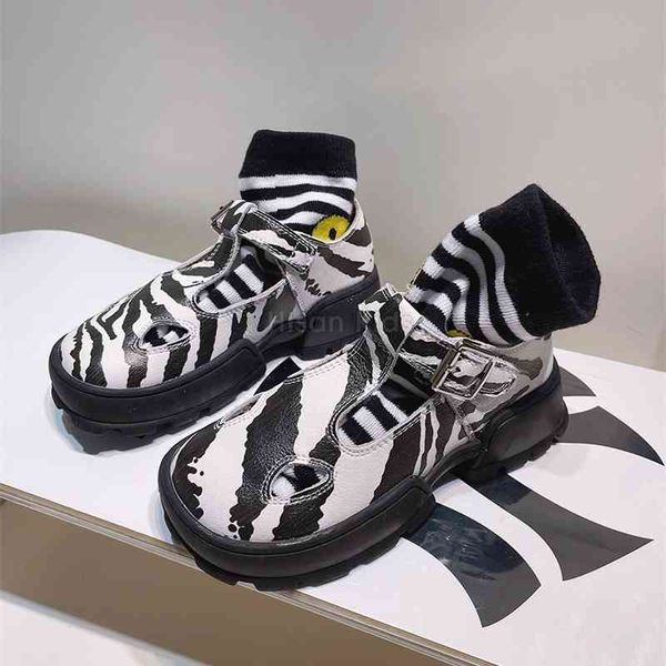 

children's sandals girls' spring and summer princess shoes, Black;red