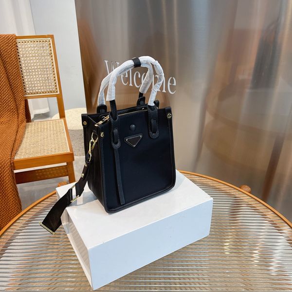 

handbag totes shoulder bags designer bag man handbags tote crossbody genuine leather luxury different styles shopping with the original box