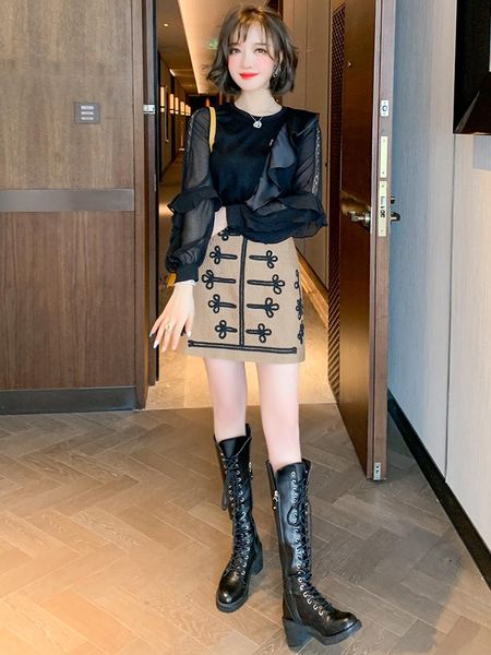 

women's tracksuits irregular stitching lotus leaf lace see-through gauze sleeve all-match blouse 2021 winter, Gray