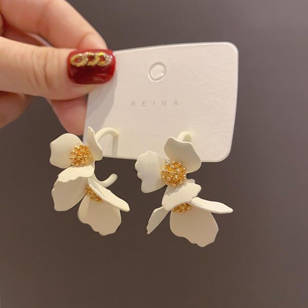 

hoop & huggie yaologe fashion girls party jewelry white flower acrylic earrings vintage geometric round circle for women gift 2021, Golden;silver