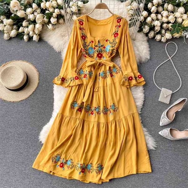 Moda Kadınlar Seaside Tatil Plaj Nakış Çiçek Yüksek Bel Bohemian Elbise Uzun Flare Kollu Zarif Vestidos R298 210527