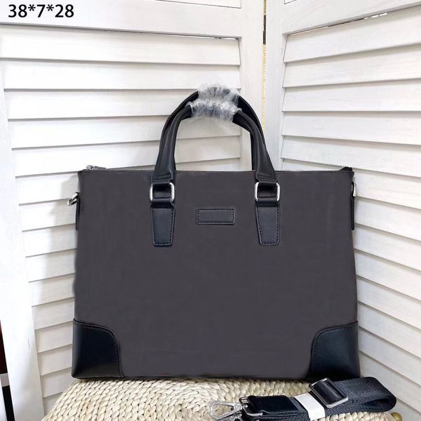 

original shipment briefcases hardware super perfect workmanship, exquisite soft and comfortable, special lettering size