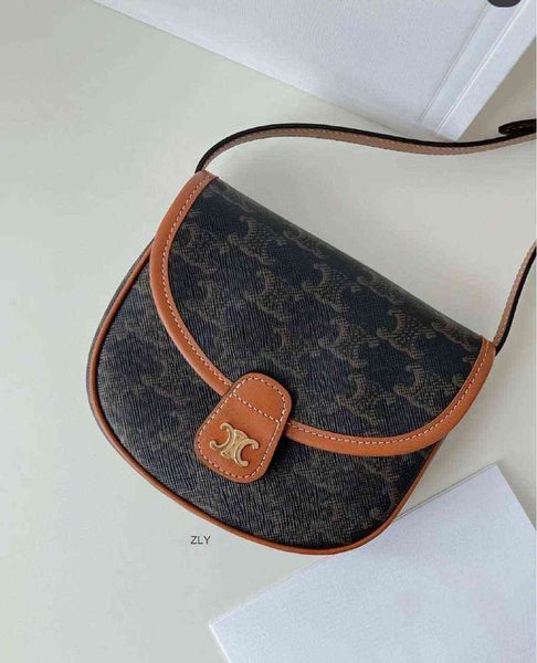 

lisa's new one shoulder messenger bag bagszlyzly zly