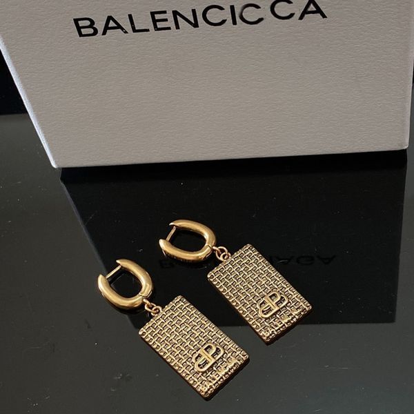 

special offer 70% off luxury jewelry family's new fangpai stereo lettered embossed earrings 4n1z i3w0, Golden;silver
