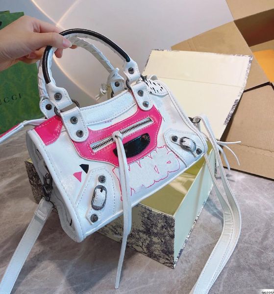 

2021fw designer motorcycle bags luxury handbag fashion classic letter bag cross body multiple styles