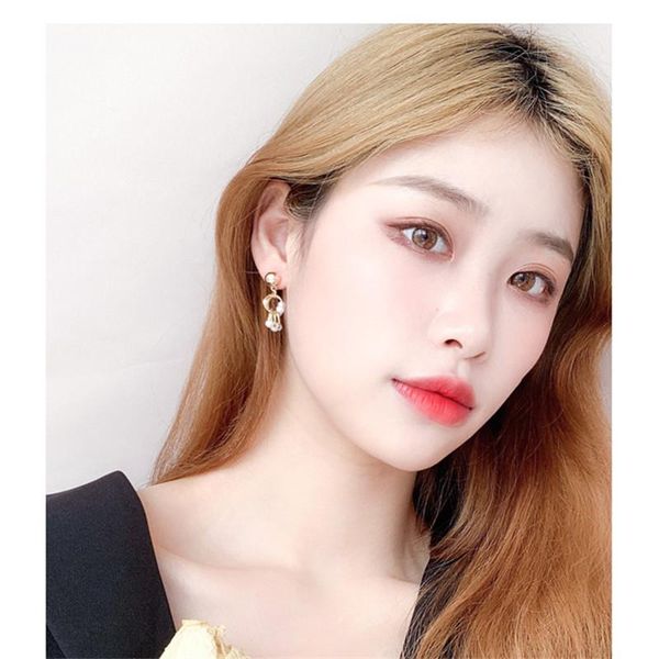 

stud personality cold wind restoring ancient ways female temperament joker earring in europe and the geometric matte gold earrings, Golden;silver