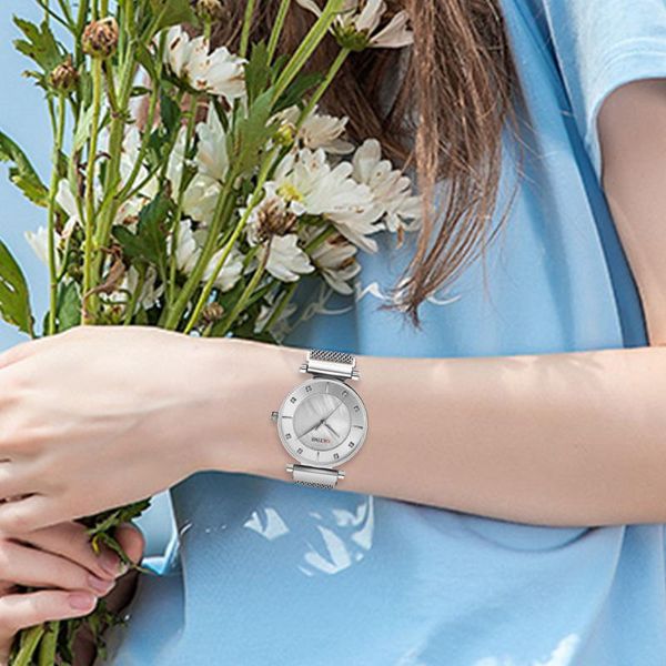 

fashion women watch quartz with magnetic buckle simple classic business for girls a66 wristwatches, Slivery;brown
