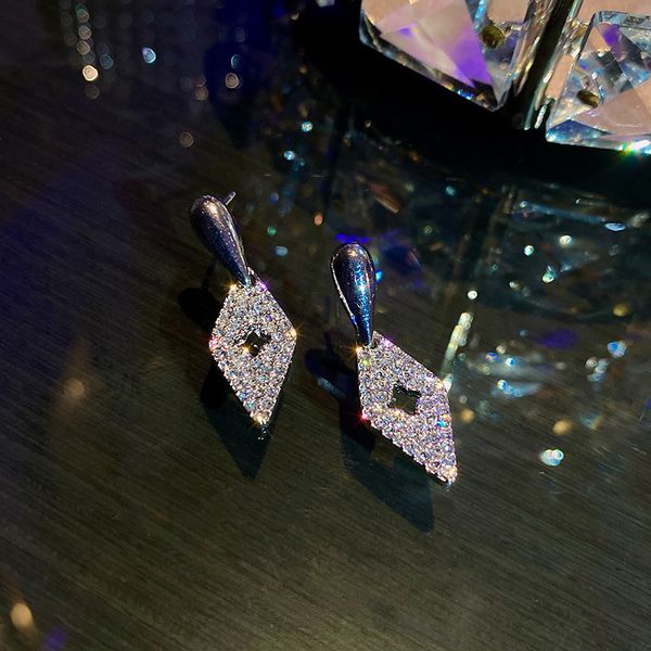 

925 silver needle hollowed out diamond earrings with diamond inlay, Golden;silver