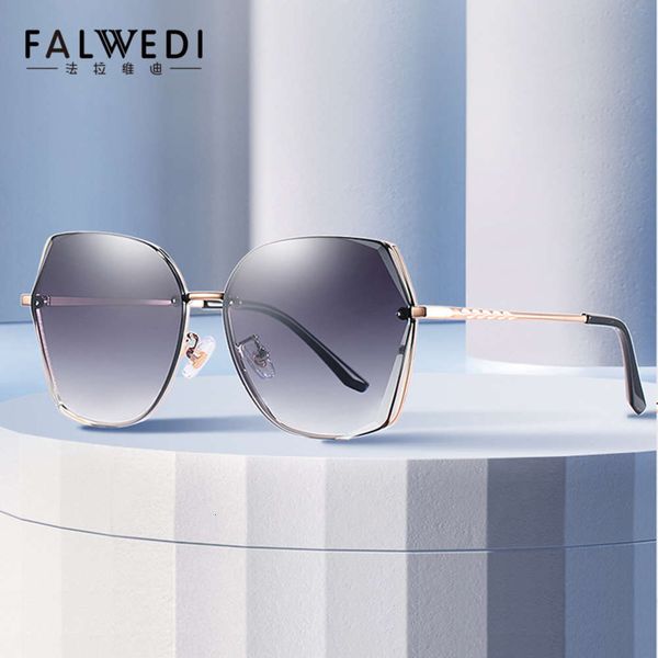 

women's uv protection 2021 new gradual change round big face thin sunglasses fashion star, White;black