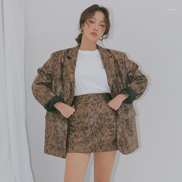 

[ewq] motor storm long-sleeved snake pattern loose fashion women jacket + high waist a word bag hip skirt 2021 autumn qk358 two piece dress, White