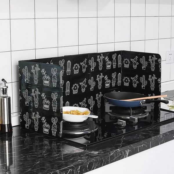 

2022 1pc kitchen gadgets oil splatter screens aluminium foil plate gas stove splash proof baffle home kitchen cooking tools