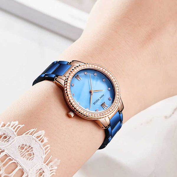 Mini Focus Orologio da donna Famosi marchi di lusso Orologi da polso da donna eleganti Orologio da polso al quarzo con diamanti Orologi blu da donna 210527