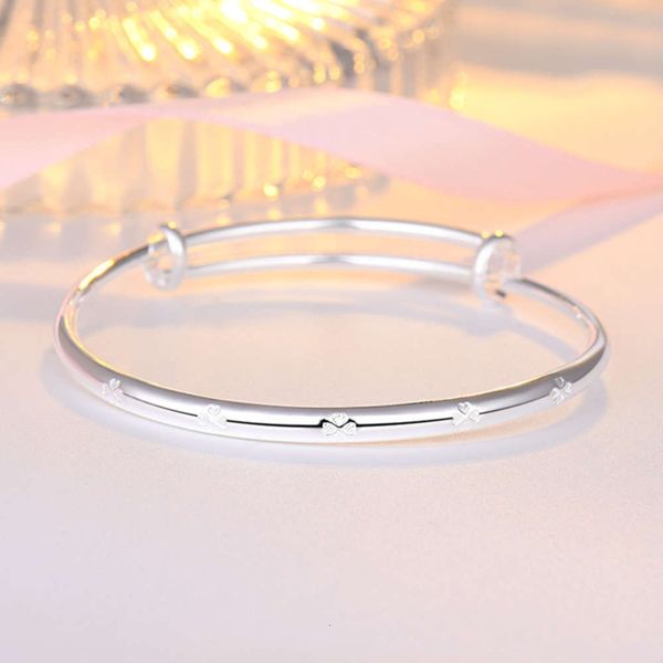 

new simple lucky clover smooth vera silver plated adjustable bracelet headdress, Black