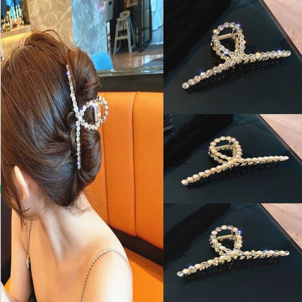 

large diamond pearl grab metal mesh red back of the head clip temperament girl shark clip headdress, Golden;silver