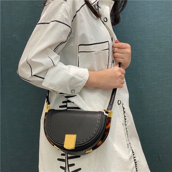 

luxury handbag women's fashion leather shoulder bag half moon flap bag 19cm