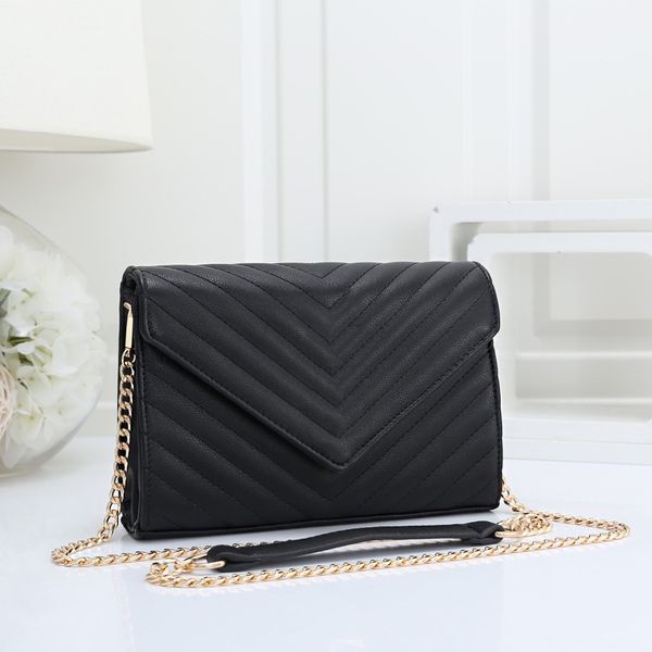 

women luxurys designers bags 2021 ladies simple mini one shoulder messenger small square bag fashionable golden hardware chain buckle five c