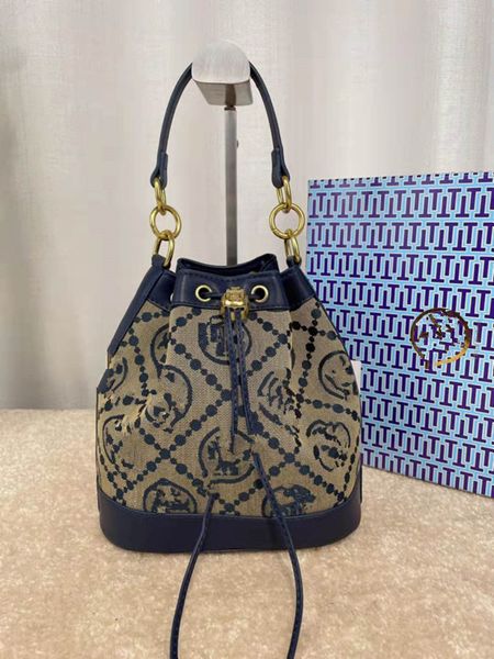 

backpack bag women 2021 autumn tb women's bucket large capacity handbag single shoulder messenger, Black;red