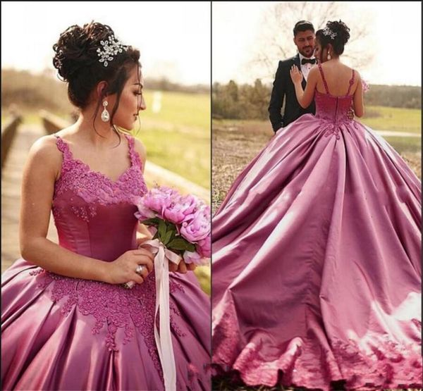 Rosa Quinceanera-Kleider in Übergröße, Spaghettiträger, bodenlang, Vestido de 15 Anos, Spitzenapplikation, süßes 16-Kleid, Maskerade, formelle Partykleider