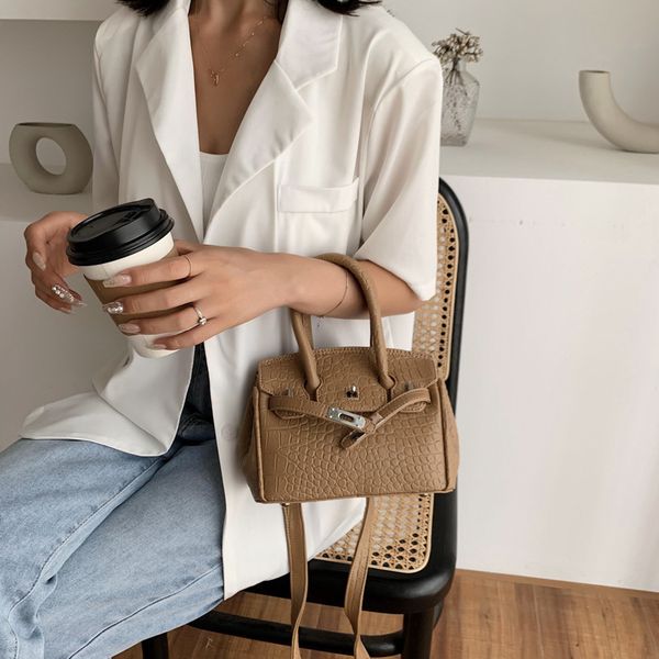 

small women 2020 new korean versatile stone single shoulder messenger women's fashion foreign style handbag