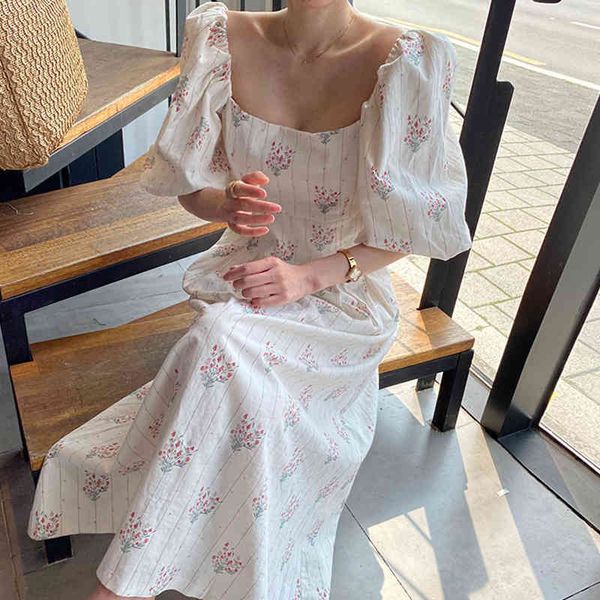 

korean elegant and gentle temperament square collar dress retroexposed clavicle waist big swing puff sleeve floral dress female 210514, Black;gray