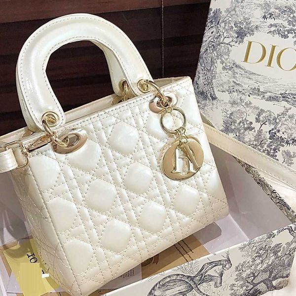

wholesale princess version of diana bag in luxuryss designerss yw