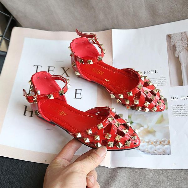 

summer girls sandals children fashion rivet breathable princess shoes kids soft bottom hollow pointed casual, Black;red