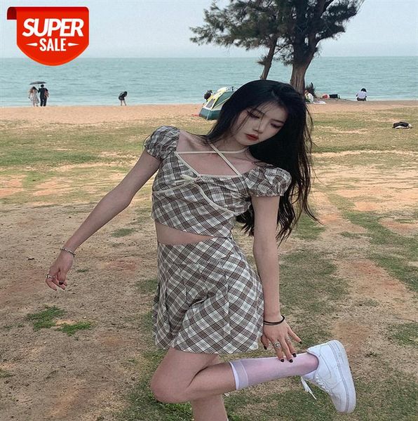 

[joeyjoy jiuyi 4/12 10:00am] two-piece khaki check skirt #dz7m, Black