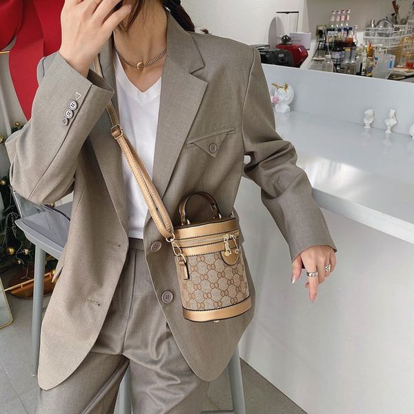 

designer mobile phone new fashion mini bucket cylinder bag portable single shoulder messenger bag female handbags outlet