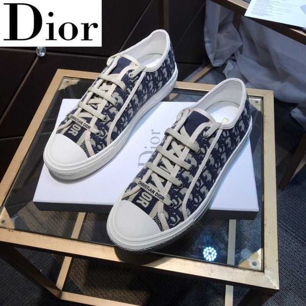 

lace-ups boots designer shoes loafers luxury moccasins buckles brand dress men sneakers tn00