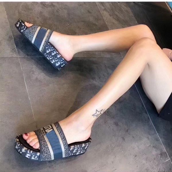 

sandals vacation beach summer slippers women's outer wear embroidery fashion thick-soled flip-flops with sa fc0s, Black