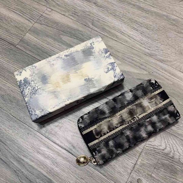 

2021 new fashion mobile phone bag wallet family handbag with box