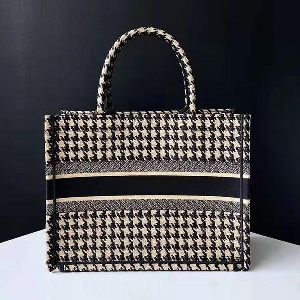 

2022 fashion women large shopping bags canvas embroidered female shoulder bag backpack high-quality storage designer handbag luxurious woman