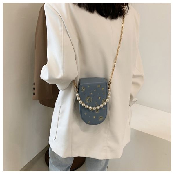 

women's 2021 new pearl portable small square bag
