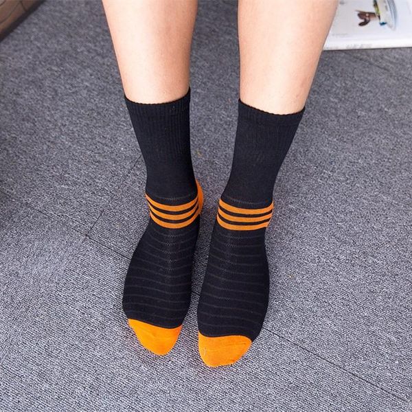 

spring and autumn breathable micro elastic medium cartridge 2021 deodorant cotton hosiery soft breast sports hosier men's socks, Black