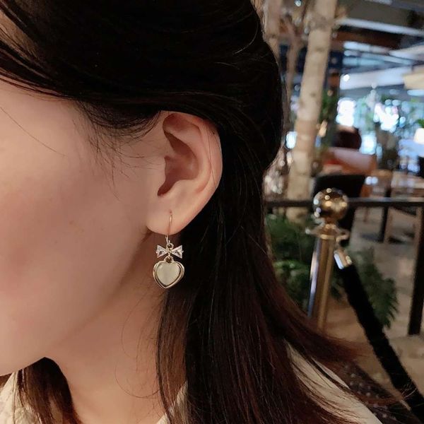 

korean zirconium bow peach heart cat's eye small fresh temperament simple versatile net red earrings for women, Black