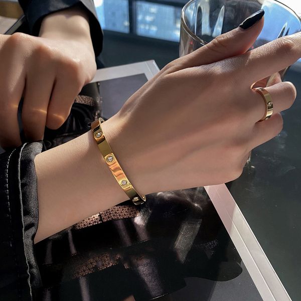 

charms bracelets for women and men new designer stainless steel love blangles luxury classic brand jewelry lovers' high quality, Golden;silver