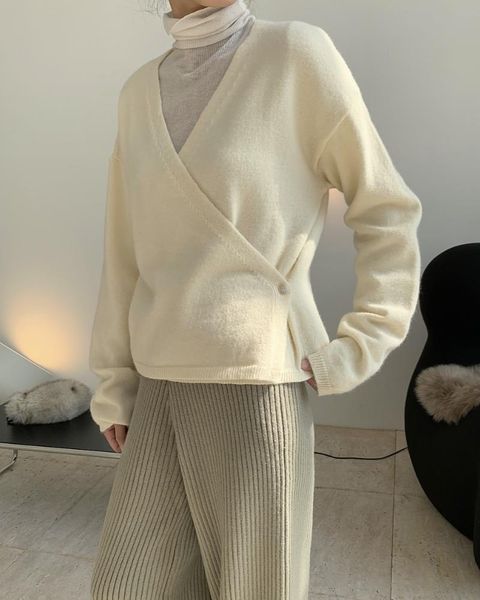 

woman cashmere cardigan v-neck lovemoda women's sweaters, White;black