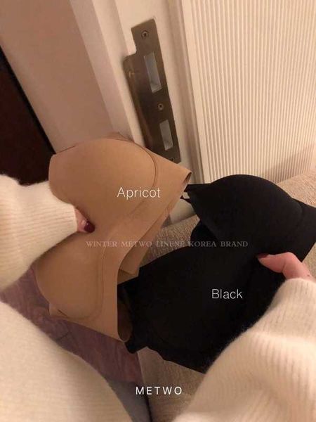 

metwo latex uu cup naked bra without mark and steel ring, Black;white