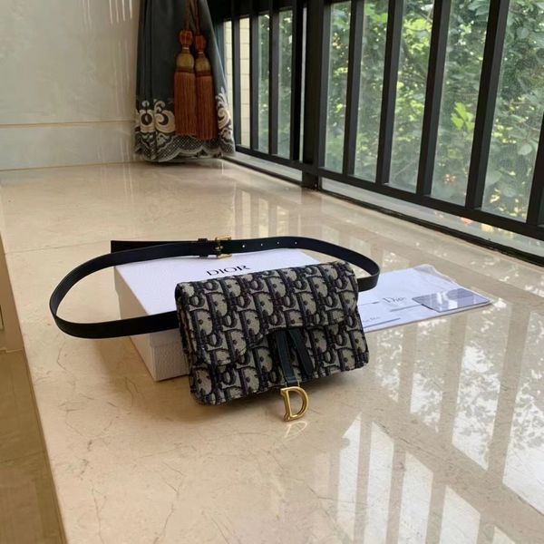 

wallet d family camera bag women's fashion shoulder brand canvas waist messenger backpack printed, Red;black