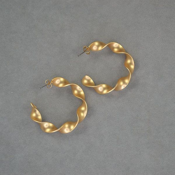 

hoop & huggie 2021 gold plated old twist pattern retro fashion simple large circle earrings, Golden;silver
