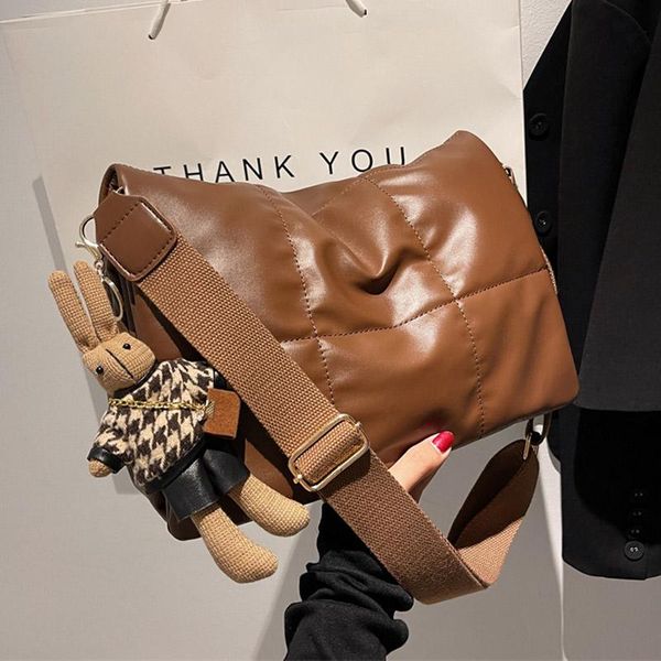 

evening bags trend large-capacity tote bag women fashion autumn winter all-match single shoulder high-quality soft leather wrist