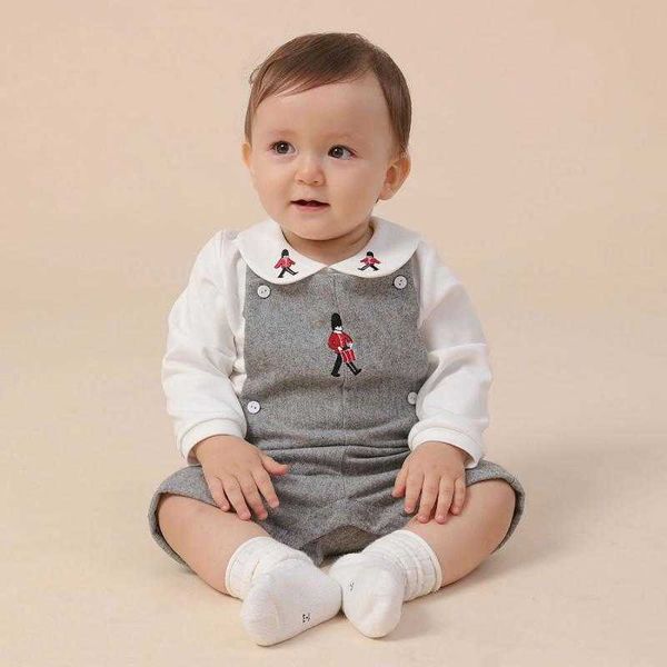 Jungen Spanische Kleidung Set Herbst Baby Boutique Kleidung Anzug Junge Handgemachte Stickerei Soldat Weiß Langarm Hemd + Träger Hosen 210615