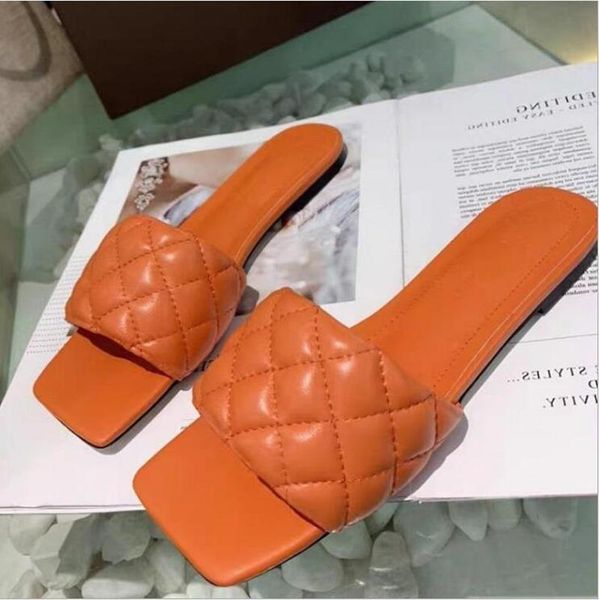 

outdoor casual fashion women slippers home flip flop 2021 summer diamond leather flat non-slip durable banquet all-match sandals, Black