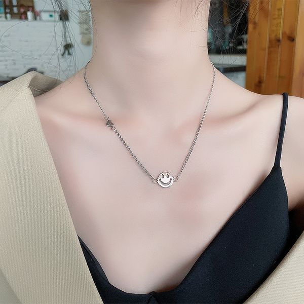 

chaosheng s925 pure silver simple smiling face necklace in good mood