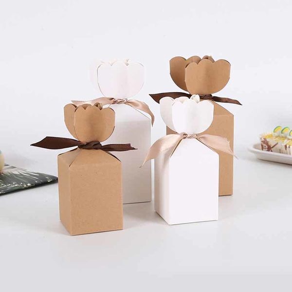 50 stücke Kraftpapier Paket Karton Vase Candy Box Gefallen Und Geschenke Geburtstag Weihnachten Valentinstag Party Hochzeit Dekoration 210517