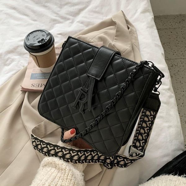 

factory direct sale 75% off women's 2021 new single shoulder messenger rhombic lattice chain small square foreign style leisure embroid