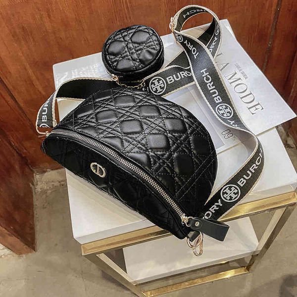 

75% off luggage factory wholesale this year's popular chain wide shoulder belt chest bag summer women's net red waist messenger ba