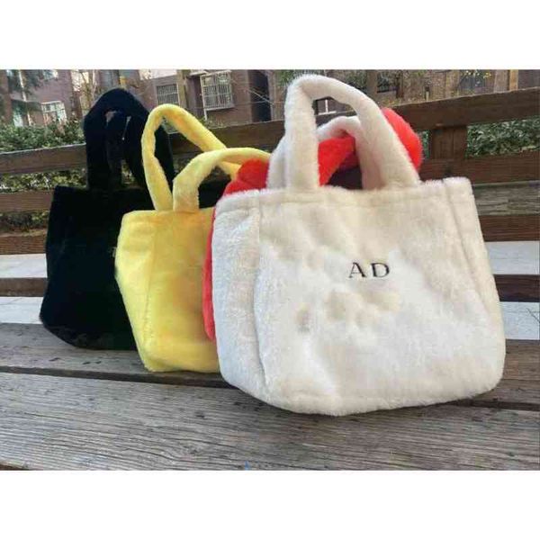 

2021 autumn winter new p home armpit versatile embroidered letter one shoulder portable plush women's bag hh1208