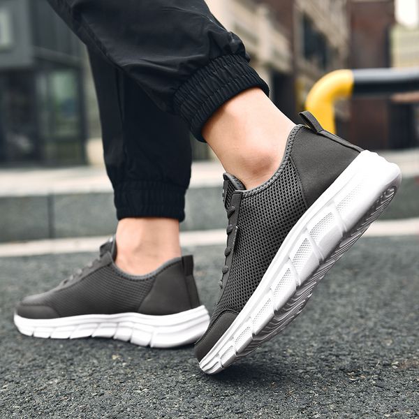 

2021 off men womens sports running shoes tennis breathable grey black outdoor runners mesh jogging sneakers eur 39-48 wy23-0217
